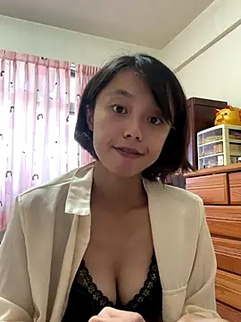 ladypaggy online show from 5, 11, 2025