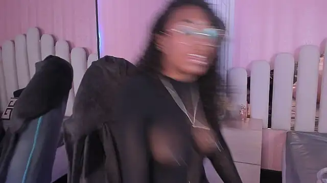 Qeen blackk online show from 10, 4, 2026