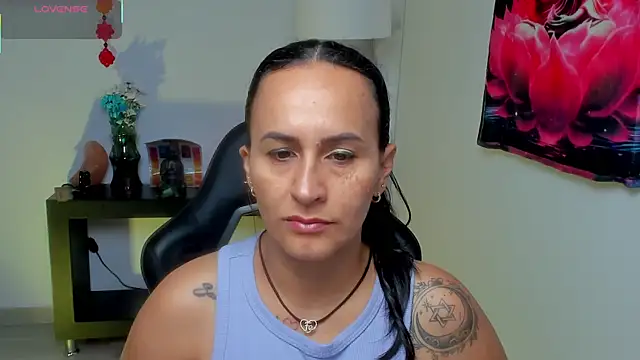 Sara Charmy online show from 1, 6, 2026