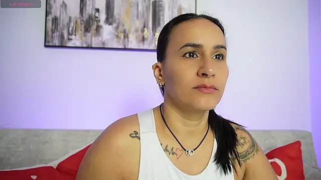 Sara Charmy online show from 18, 11, 2025