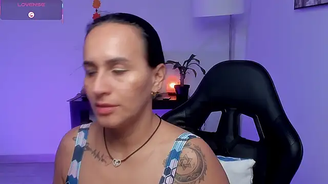 Snapshot of Sara_Charmy chatting on 4, 6, 2026 Sara Charmy online show from 4, 6, 2026