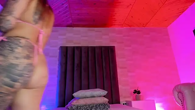 LIa Bakeer online show from 16, 10, 2025