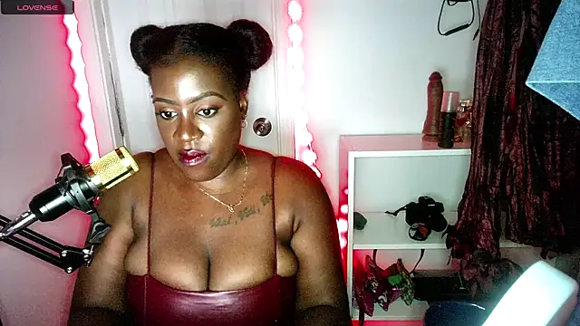 lovelyenigma365 online show from 7, 1, 2026