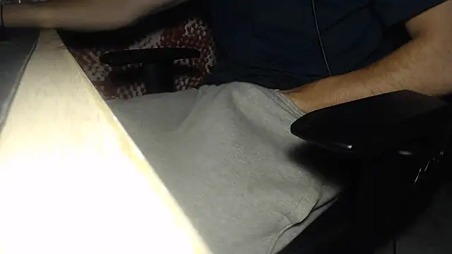 GreekDaddyNickOfficial online show from 17, 9, 2025