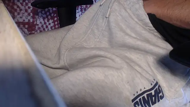 GreekDaddyNickOfficial online show from 29, 9, 2025