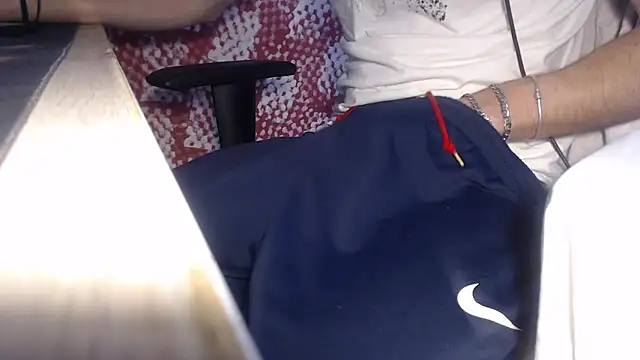 GreekDaddyNickOfficial online show from 9, 9, 2025