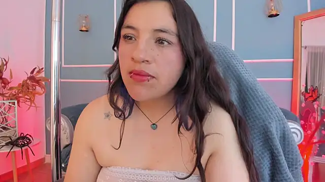 Snapshot of TaraTaylorr chatting on 25, 6, 2026 TaraTaylorr online show from 25, 6, 2026