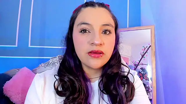 TaraTaylorr online show from 5, 4, 2026