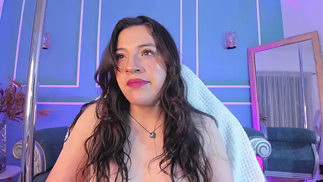 TaraTaylorr online show from 9, 9, 2025