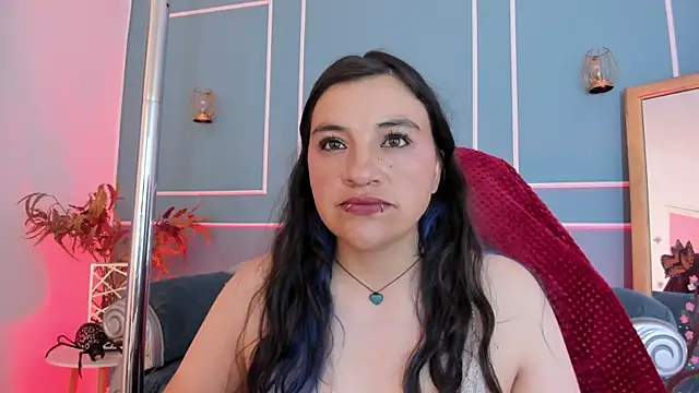 Snapshot of TaraTaylorr chatting on 4, 7, 2026 TaraTaylorr online show from 4, 7, 2026