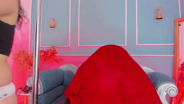 Snapshot of TaraTaylorr chatting on 27, 2, 2026 TaraTaylorr online show from 27, 2, 2026