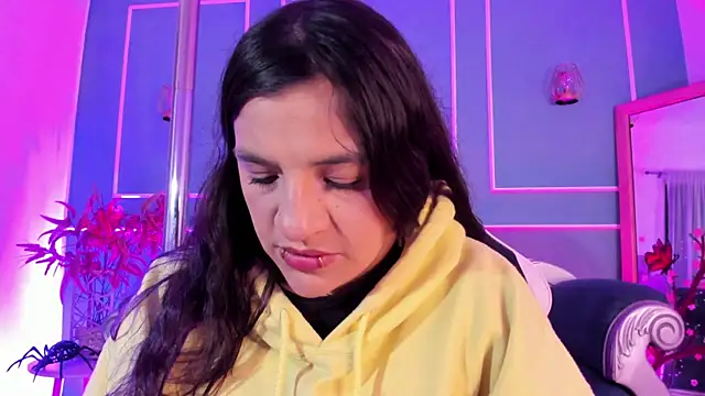 Snapshot of TaraTaylorr chatting on 22, 2, 2026 TaraTaylorr online show from 22, 2, 2026