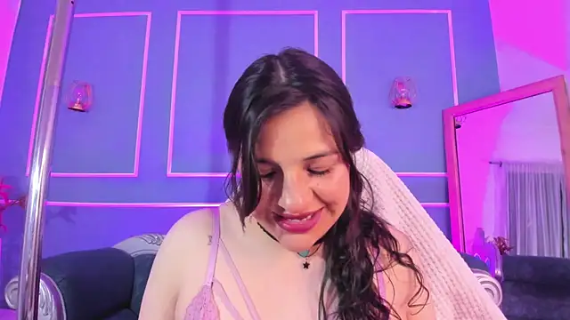 TaraTaylorr online show from 18, 10, 2025