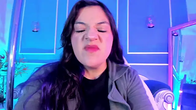 TaraTaylorr online show from 28, 11, 2025