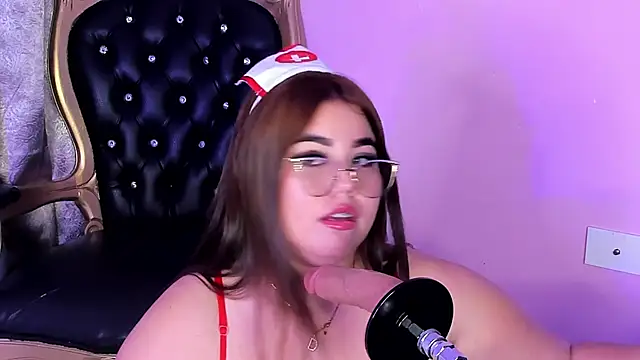 MadissonLee   online show from 15, 11, 2025