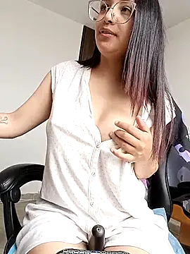 MiaStarts online show from 27, 5, 2026
