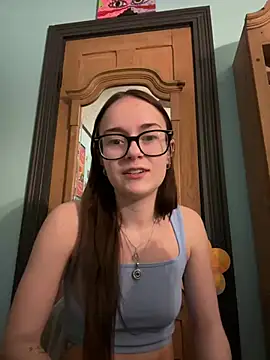 Snapshot of Evalynfox chatting on 6, 3, 2025 Evalynfox online show from 6, 3, 2025