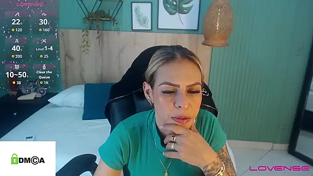 yessila parker online show from 16, 9, 2025