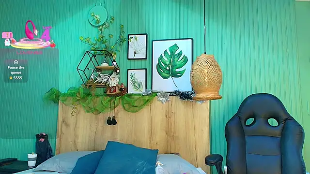 yessila parker online show from 20, 12, 2025