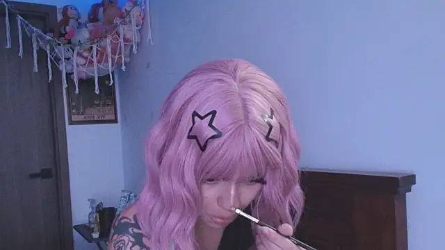  mollycrystal online show from 14, 2, 2026