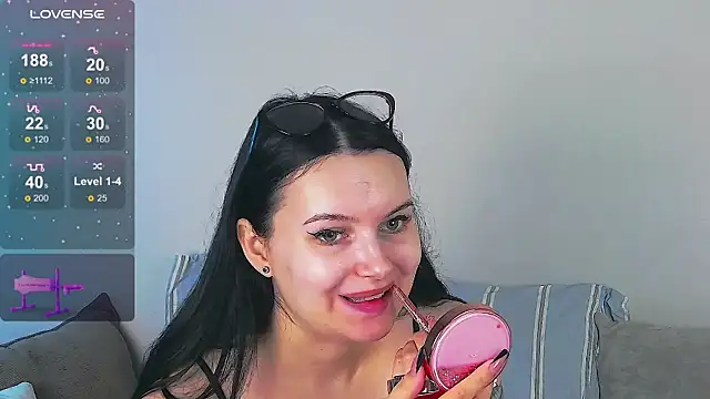 Snapshot of Miss_Vic chatting on 4, 7, 2026 Miss Vic online show from 4, 7, 2026