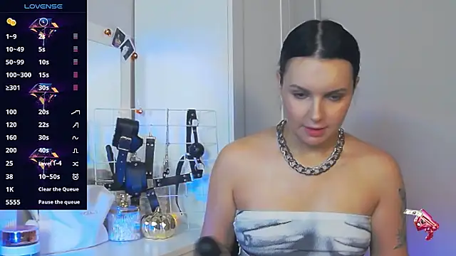 Miss Vic online show from 3, 11, 2025