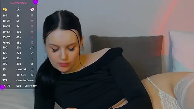 Miss Vic online show from 7, 3, 2025