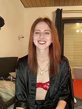 SweetSeraphine online show from 5, 3, 2025