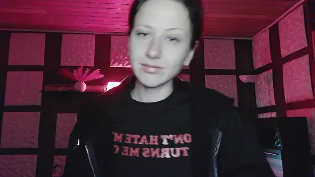 SweetSeraphine online show from 5, 10, 2025