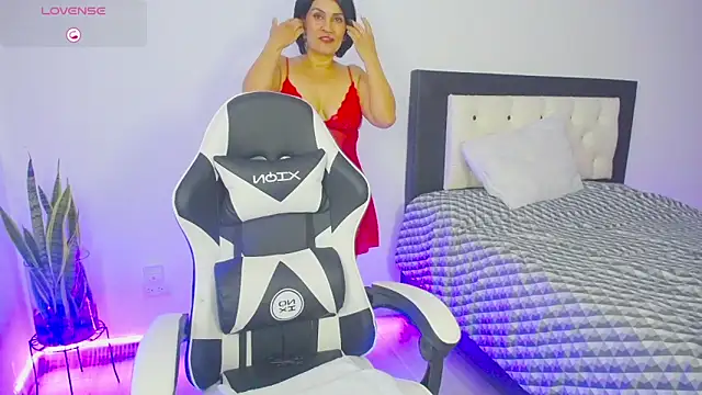 CarolinneFiotti online show from 19, 10, 2025