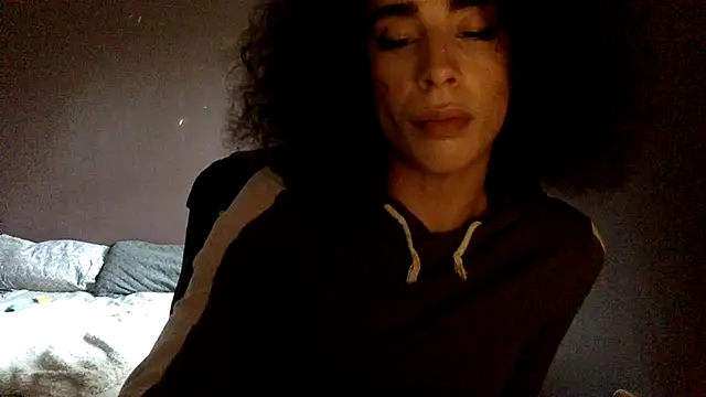 Naomishow33 online show from 19, 3, 2025