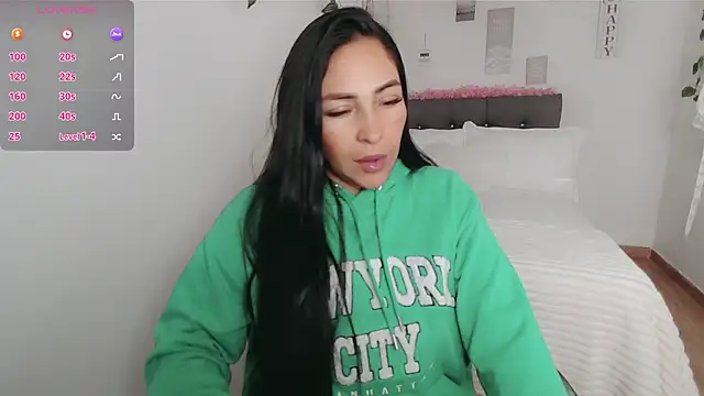 luna lgomez  online show from 18, 9, 2025