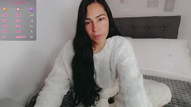 luna lgomez  online show from 28, 11, 2025