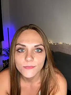 OCTAPUSSY2000 online show from 11, 11, 2025