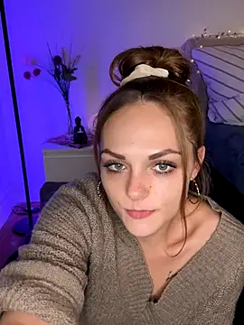 OCTAPUSSY2000 online show from 1, 12, 2025