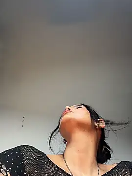 HotAlana  online show from 3, 3, 2026