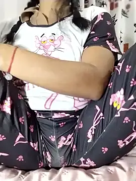 Snapshot of FresitaSquirt24 chatting on 7, 2, 2026 FresitaSquirt24 online show from 7, 2, 2026