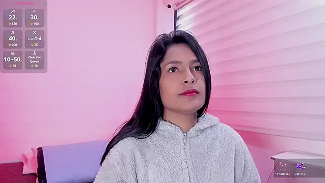 Fernanda liie  online show from 13, 4, 2026