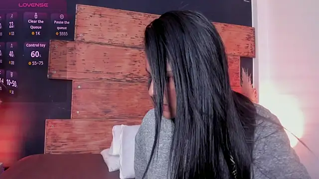 Snapshot of Fernanda_liie_ chatting on 15, 7, 2026 Fernanda liie online show from 15, 7, 2026