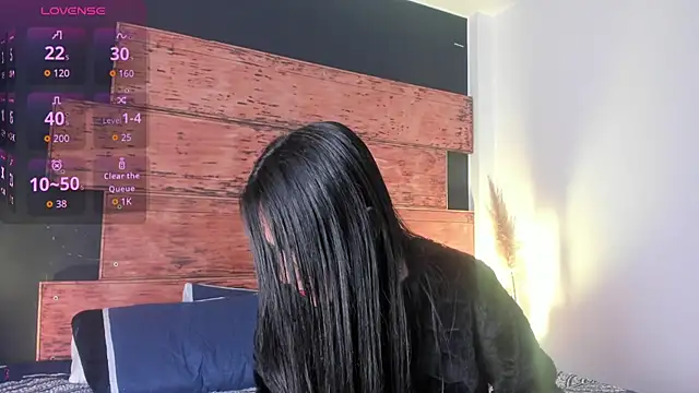 Snapshot of Fernanda_liie_ chatting on 25, 6, 2026 Fernanda liie online show from 25, 6, 2026