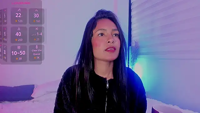 Snapshot of Fernanda_liie_ chatting on 10, 6, 2026 Fernanda liie online show from 10, 6, 2026