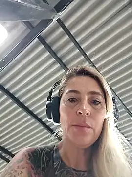 Sara Valkyri online show from 21, 3, 2025