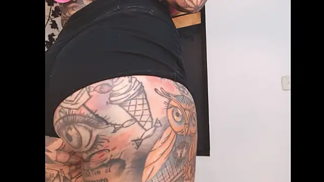 Sara Valkyri online show from 9, 3, 2025