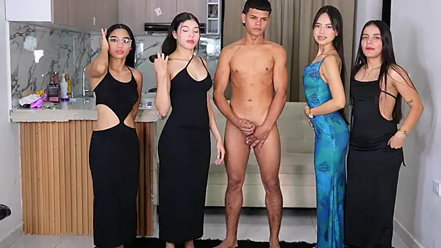 Petiteess online show from 18, 10, 2025