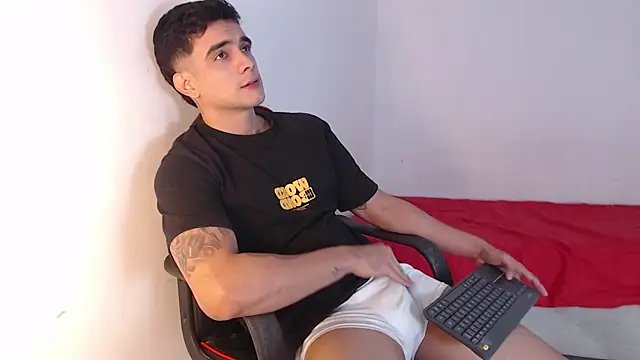 adam levis17 online show from 29, 9, 2025