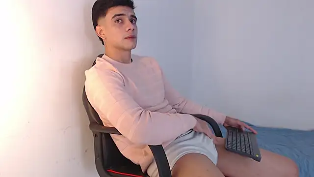 adam levis17 online show from 7, 11, 2025