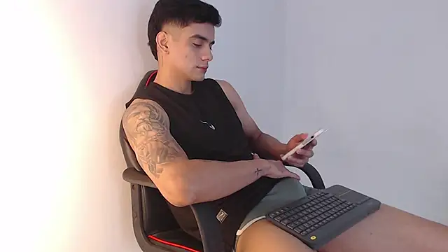 adam levis17 online show from 23, 11, 2025