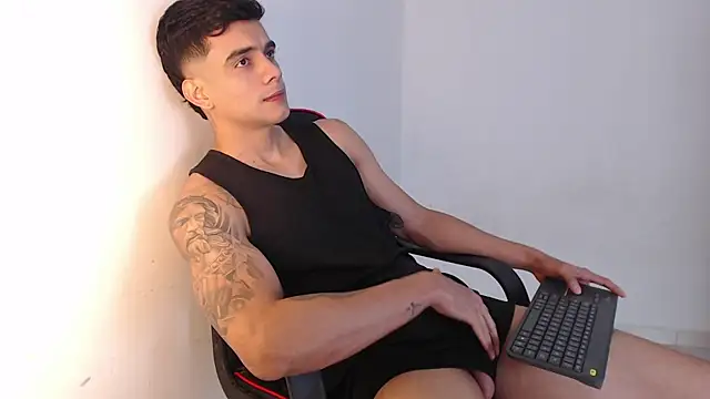 adam levis17 online show from 24, 10, 2025