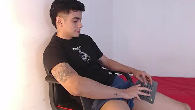 adam levis17 online show from 30, 10, 2025