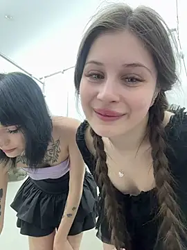 Snapshot of melicious_ chatting on 2, 6, 2026 melicious online show from 2, 6, 2026